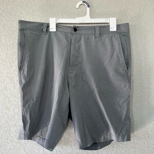 Banana Republic Men's Gray Flat-Front Shorts